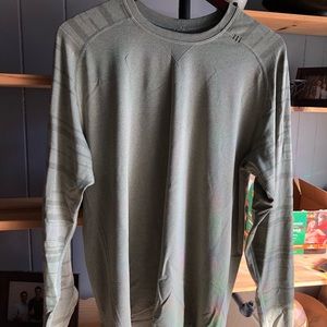 Lululemon Vent Tech Long Sleeve T-Shirt